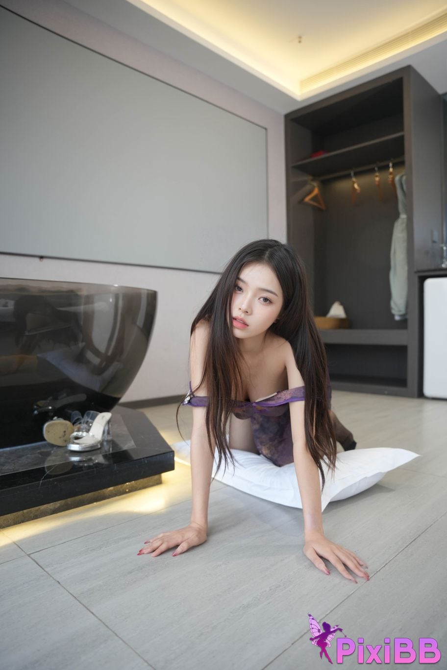 XR Uncensored Little Girl R18 Xiuren.com Model Retro Cheongsam Black Silks PixiBB.COM 055