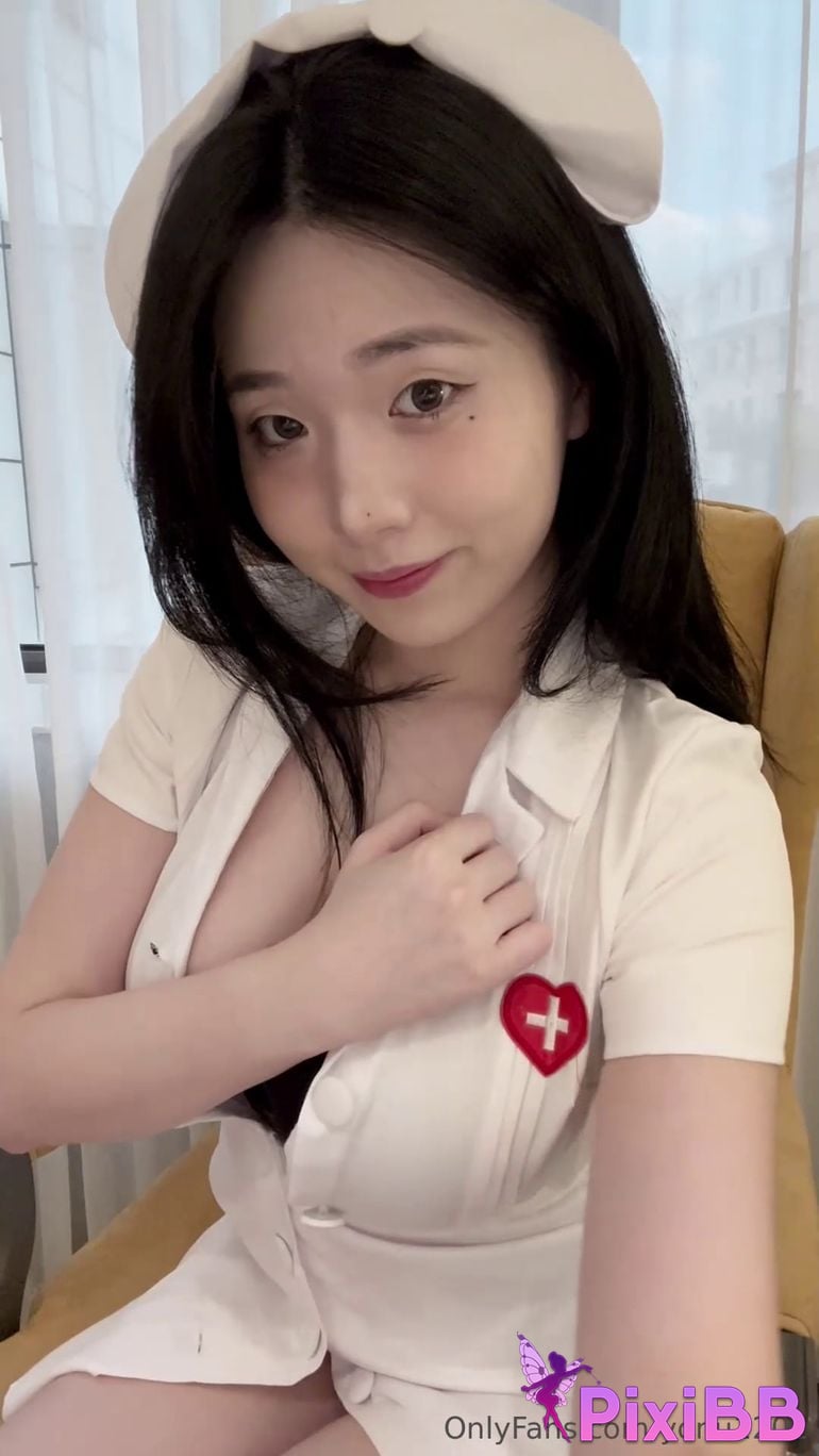 Yeonwoo Dildo Nurse 6V On Fan PixiBB.COM 012