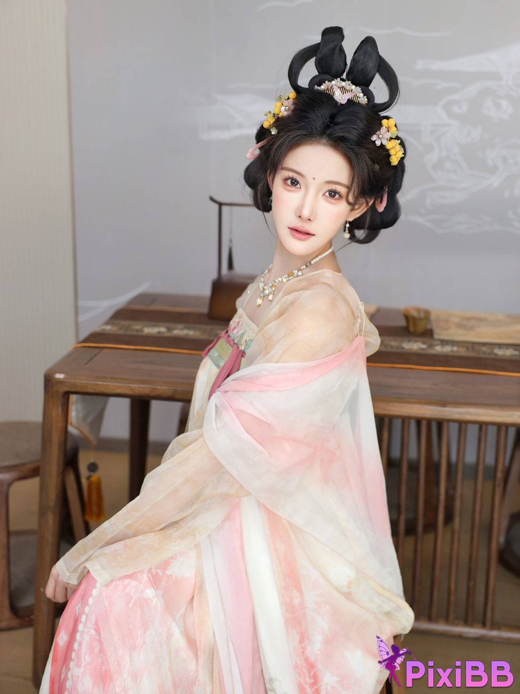 XR Uncensored Li Shuanger R18 Xiuren.com Model Dream Back to Datang PixiBB.COM 037