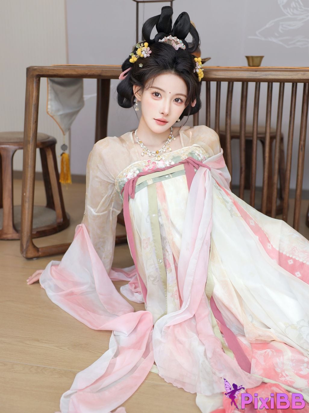 XR Uncensored Li Shuanger R18 Xiuren.com Model Dream Back to Datang PixiBB.COM 044