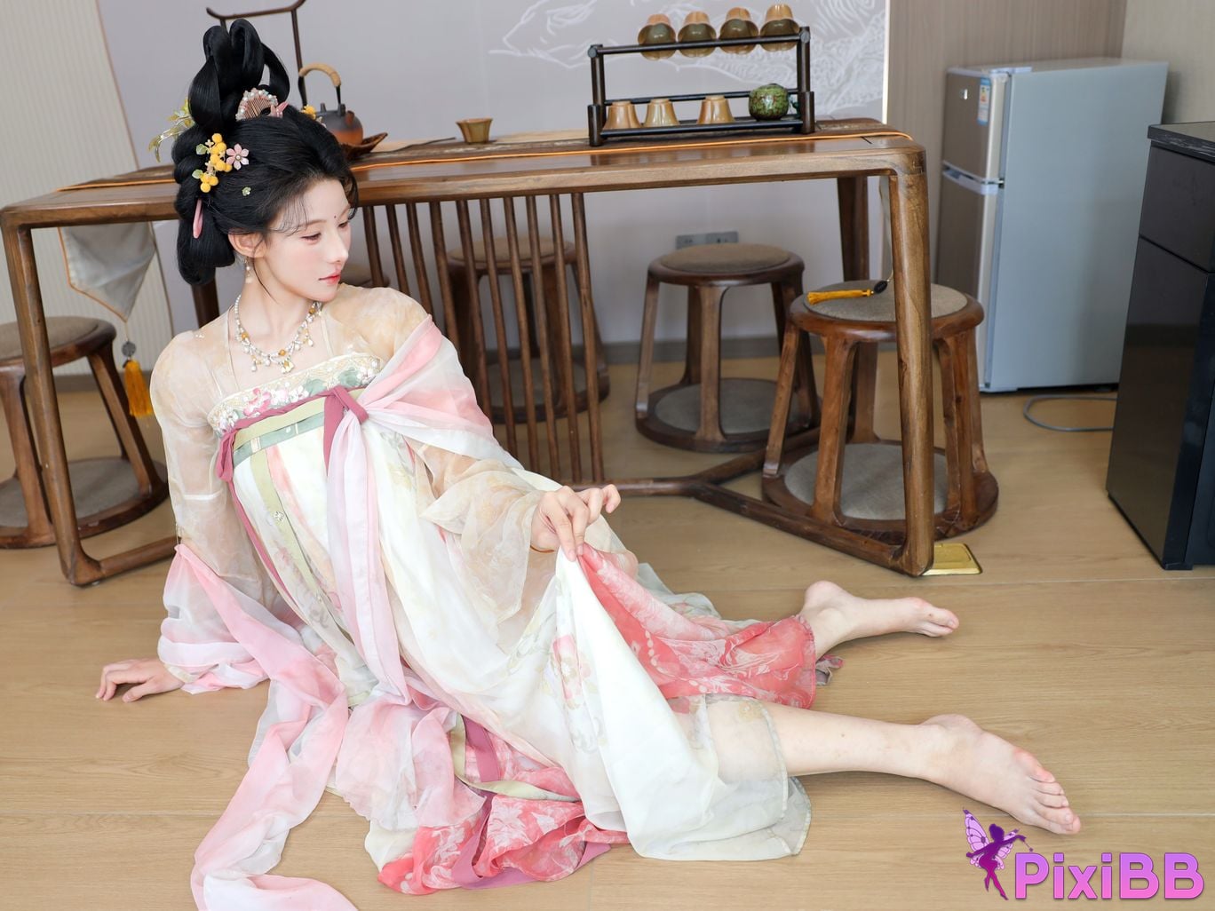 XR Uncensored Li Shuanger R18 Xiuren.com Model Dream Back to Datang PixiBB.COM 045