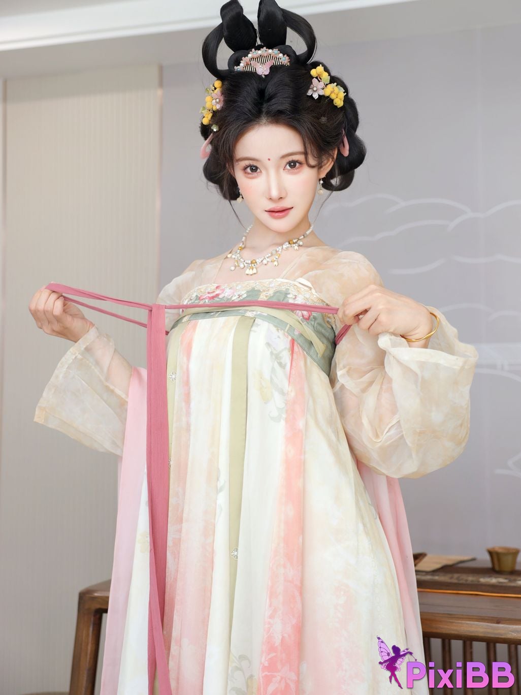 XR Uncensored Li Shuanger R18 Xiuren.com Model Dream Back to Datang PixiBB.COM 071