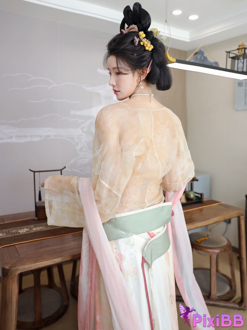 XR Uncensored Li Shuanger R18 Xiuren.com Model Dream Back to Datang PixiBB.COM 081