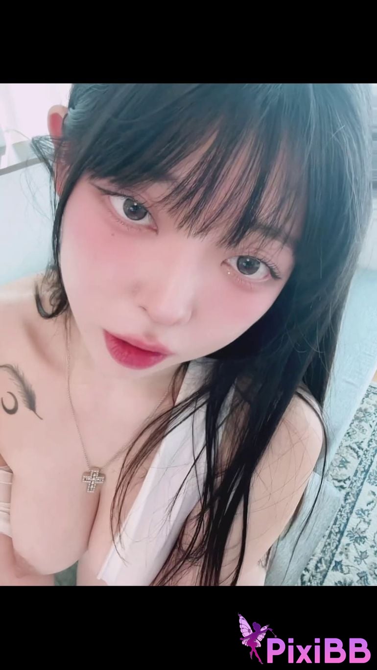 YUDI Judi White see through exposure photo PixiBB.COM 044