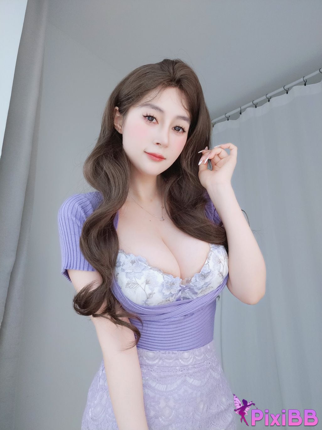 Cosplay silver 81 Fantia 2024 Year 11 M o n t h l y m e b r c i 16 s PixiBB.COM 001