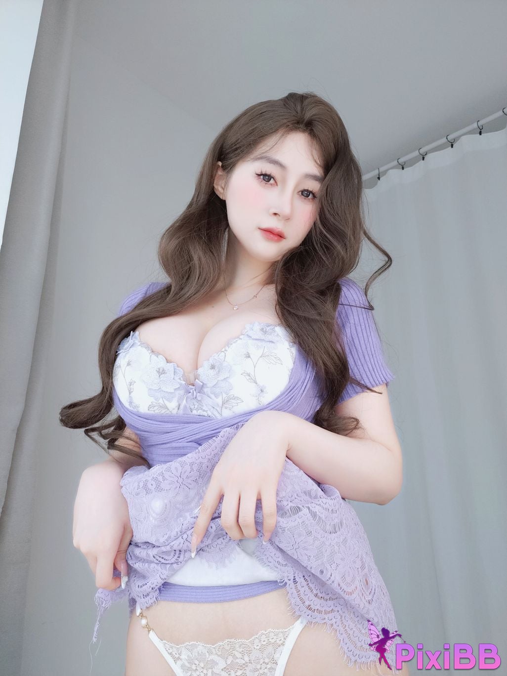 Cosplay silver 81 Fantia 2024 Year 11 M o n t h l y m e b r c i 16 s PixiBB.COM 005