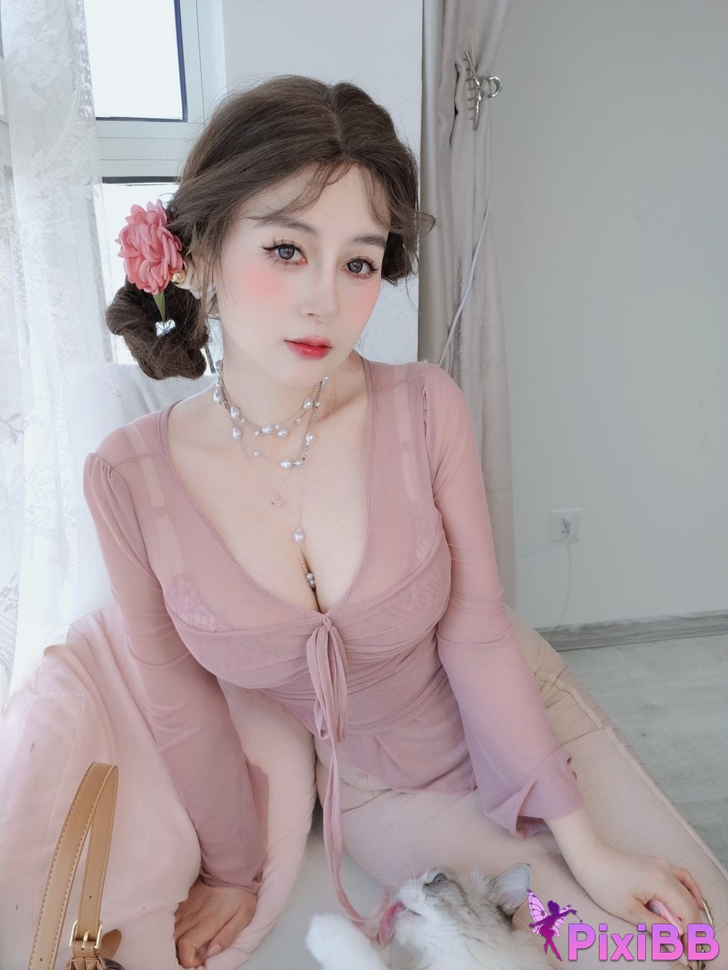 Cosplay silver 81 Fantia 2024 Year 11 M o n t h l y m e b r c i 16 s PixiBB.COM 136