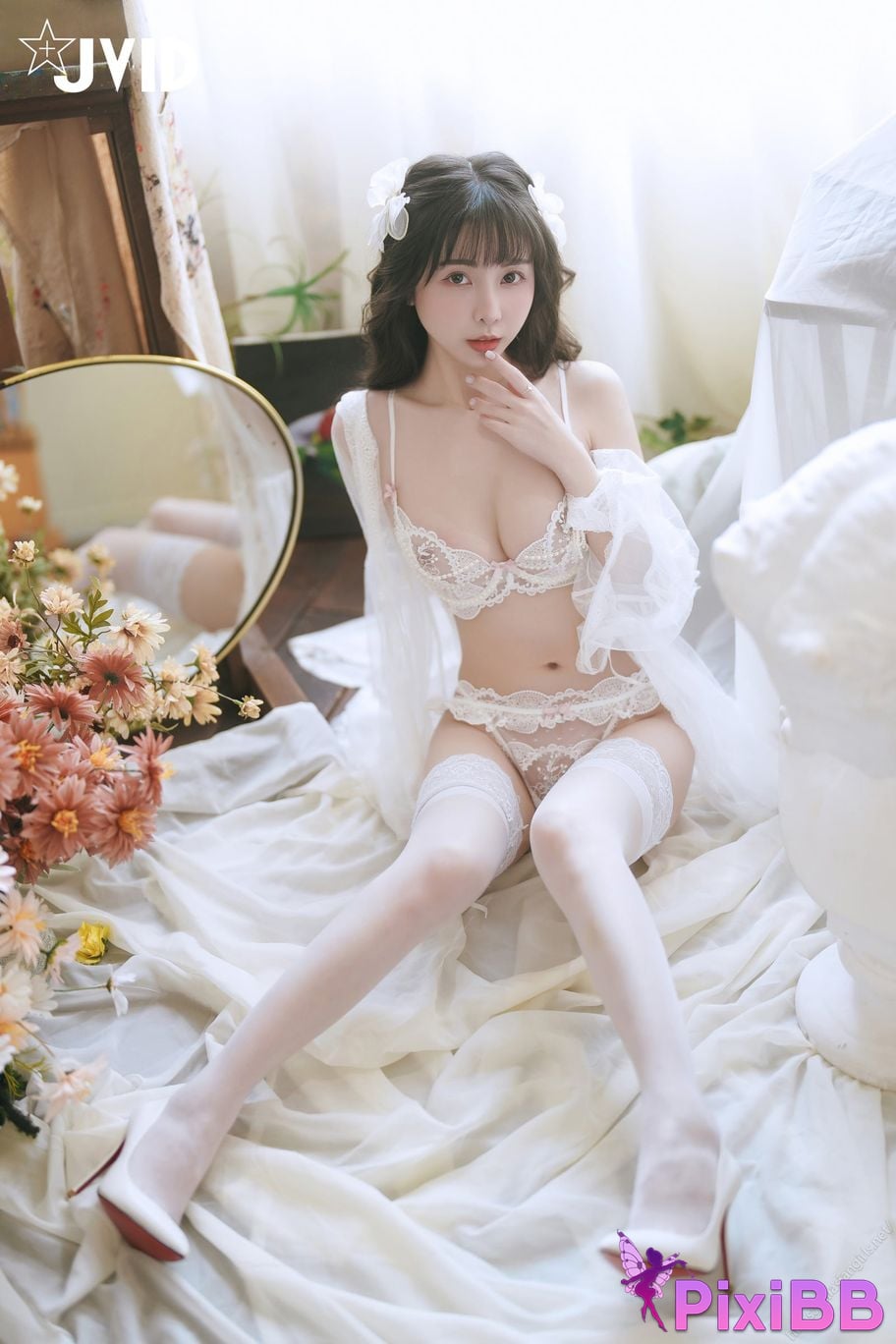 JVID yuetaini Tiny xin chi du deng chang Chu Chang Jin Guo Jie Kai Qing Yu Di Xian Tian Ran Mei Ru Hua Shen Xia Wa Ni Yi Qi Chan Mian PixiBB.COM 014