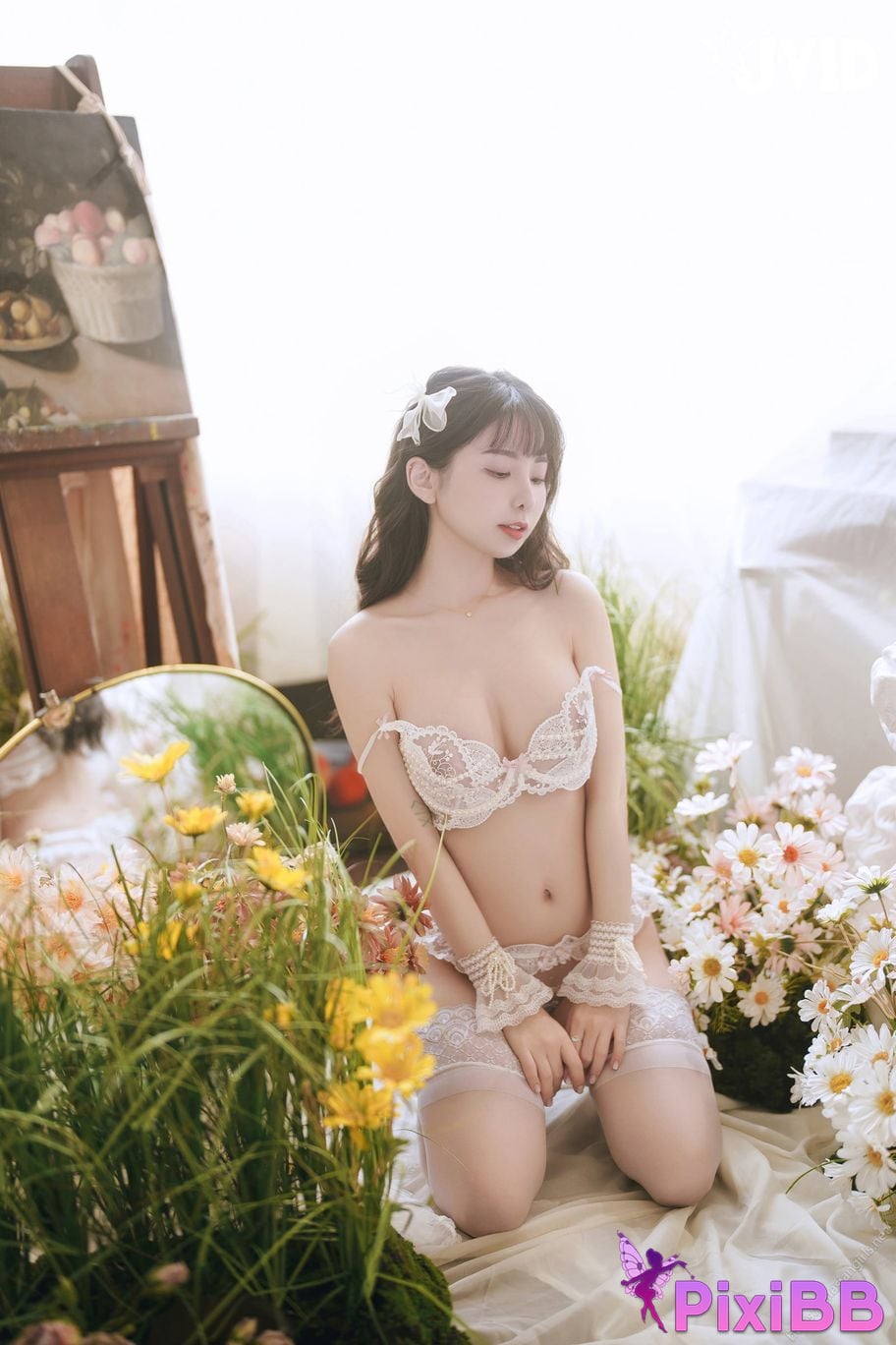 JVID yuetaini Tiny xin chi du deng chang Chu Chang Jin Guo Jie Kai Qing Yu Di Xian Tian Ran Mei Ru Hua Shen Xia Wa Ni Yi Qi Chan Mian PixiBB.COM 033