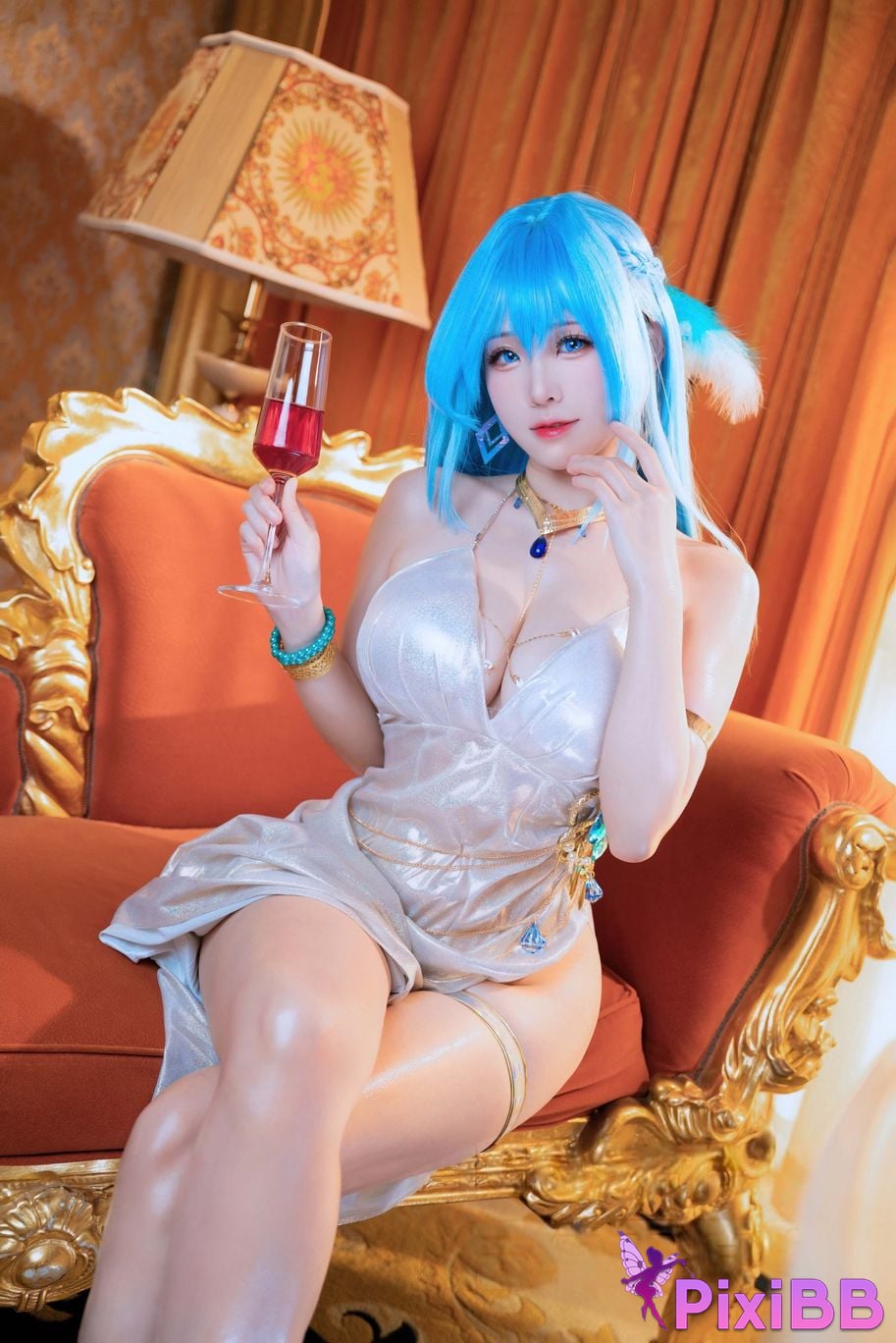 Coser mikoww NIKKE PixiBB.COM 033