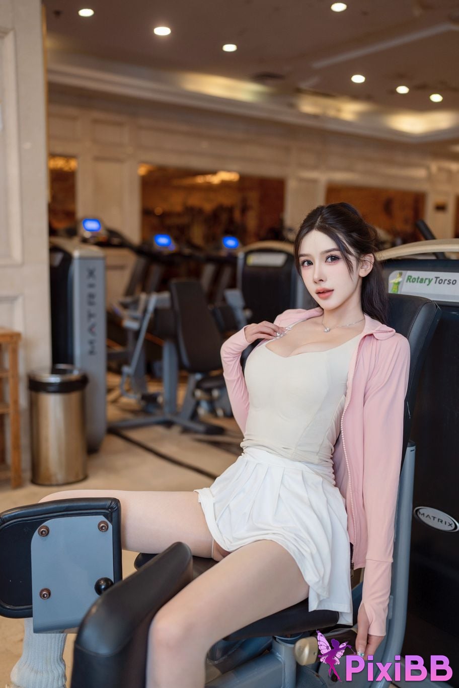 XR Uncensored Li Sha Lisa R18 Xiuren model exposed in the gym PixiBB.COM 003