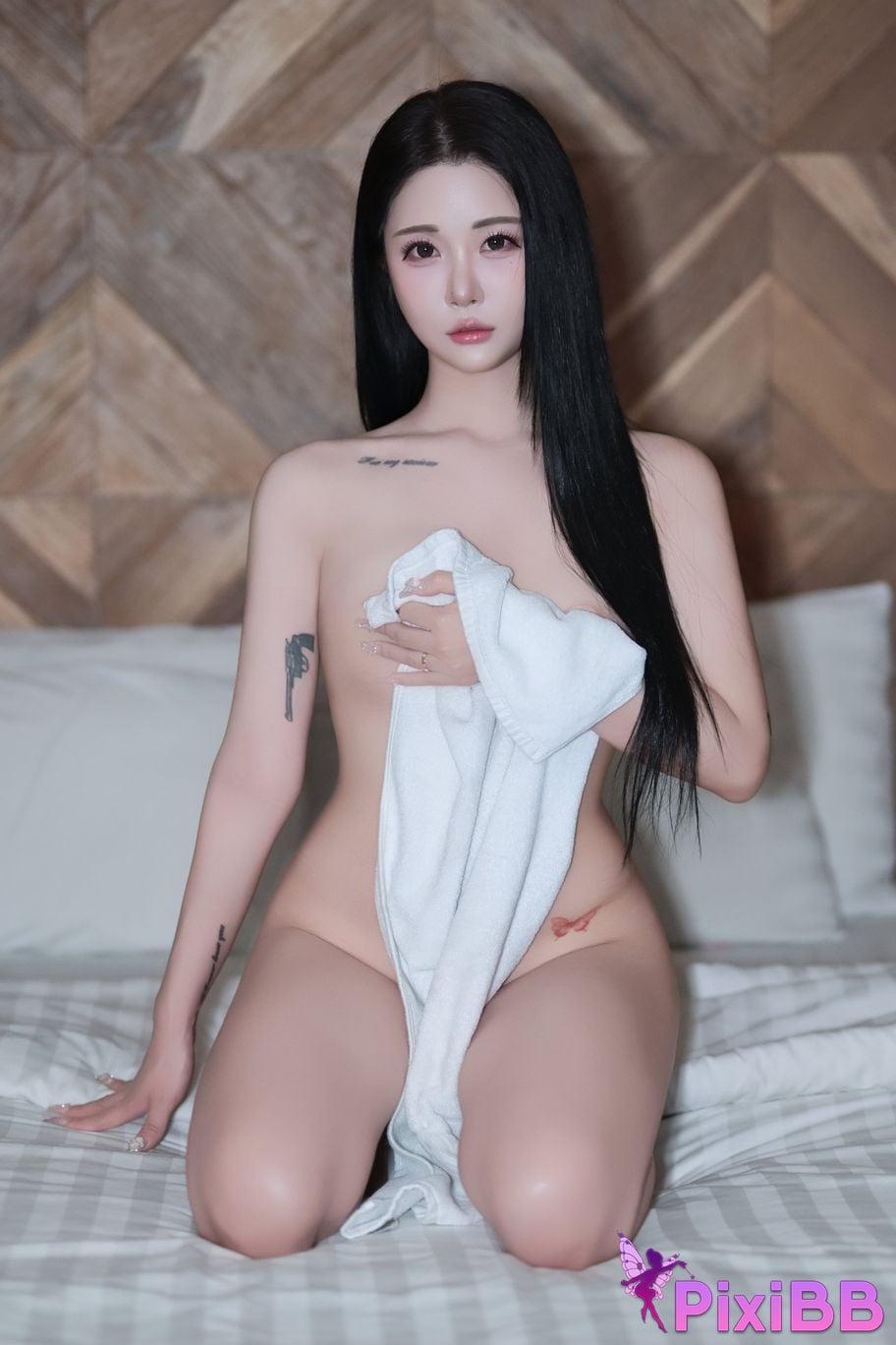 Bomi Oil Play at Hotel PixiBB.COM 006