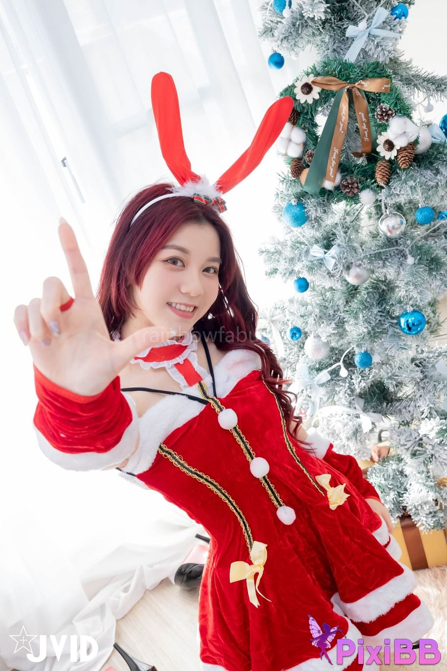 JVID Caroline An Lian Zhong De Chao Zheng Xue Mei Jin Nian Jiao Huan Li Wu Hen Bu Yi Yang .... PixiBB.COM 104