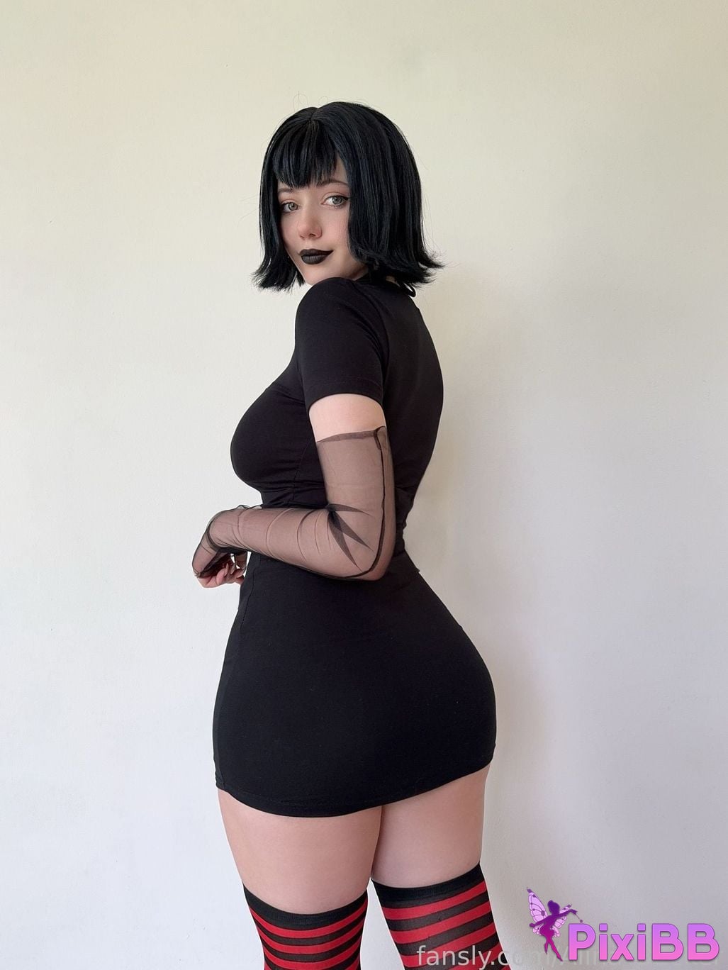 Alina Becker Mavis PixiBB.COM 5