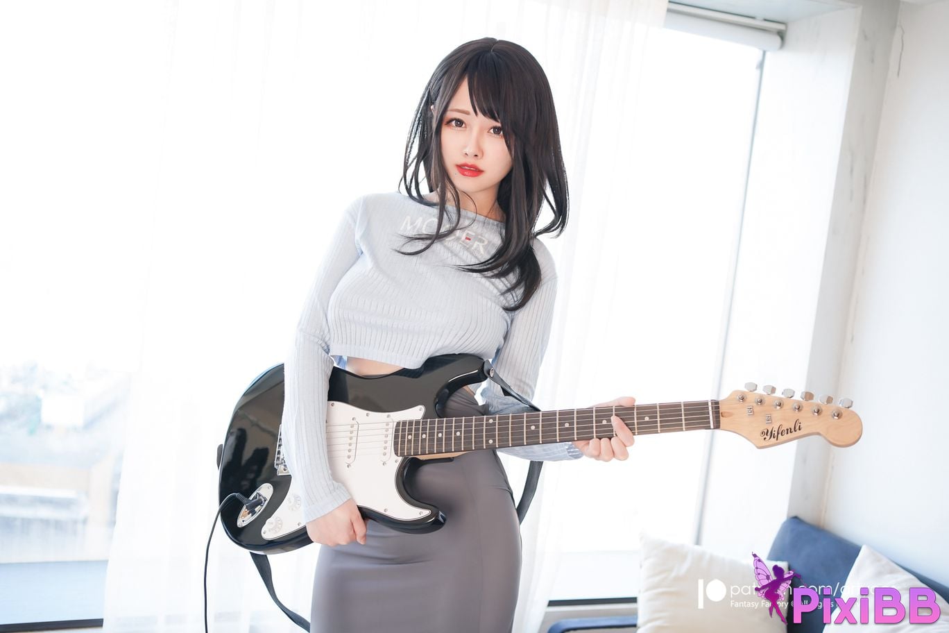 Arty Huang Guitar Sister Set 2 PixiBB.COM