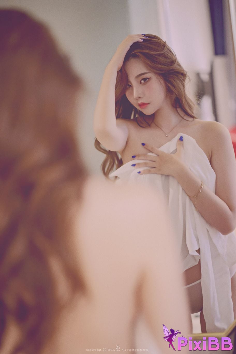 SAINT Photolife Yuna Sexy Back PixiBB.COM 065