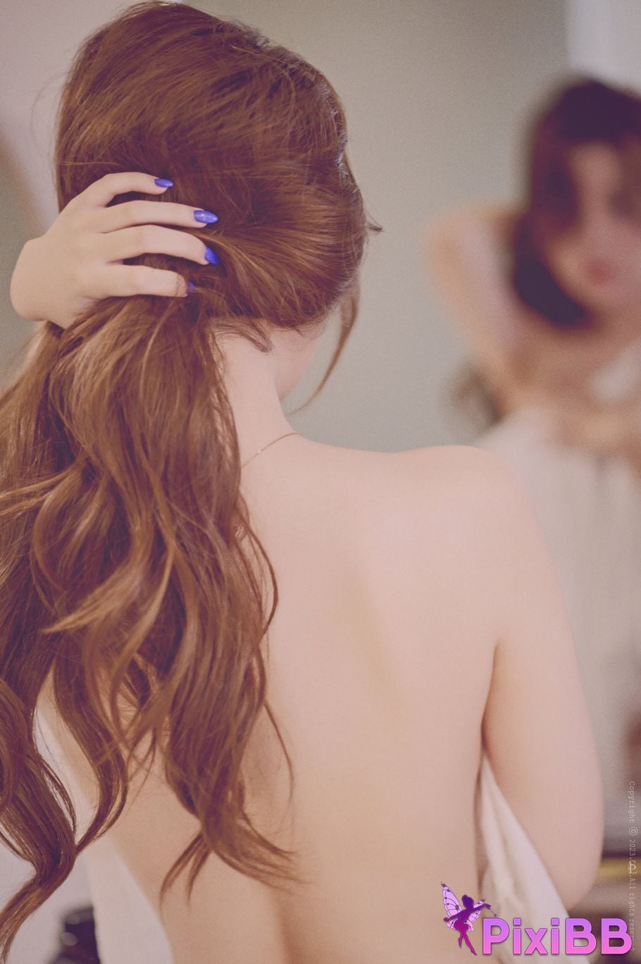 SAINT Photolife Yuna Sexy Back PixiBB.COM 066
