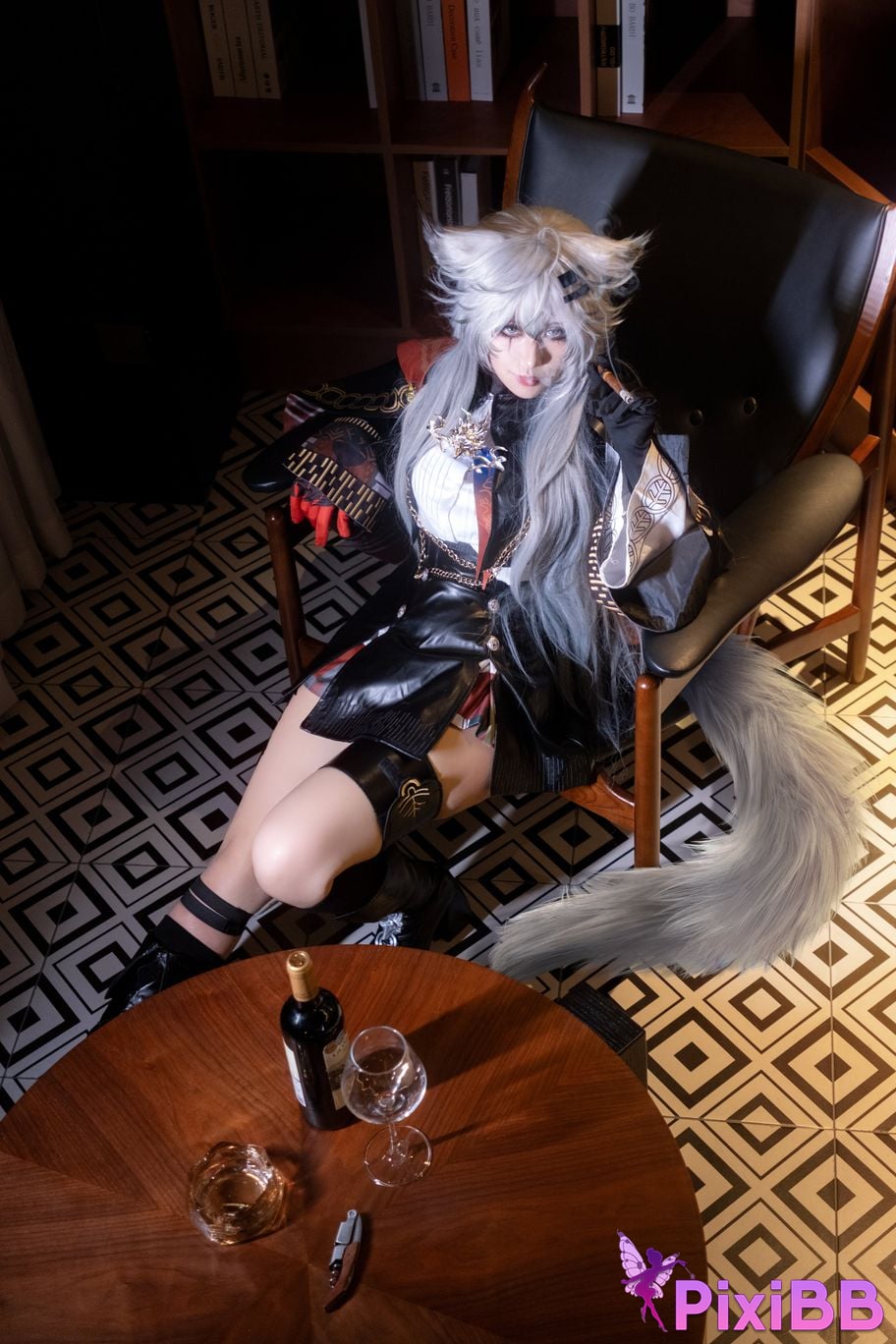 Cosplayer Jiao Rou Ji Walk u re Lappland PixiBB.COM 012