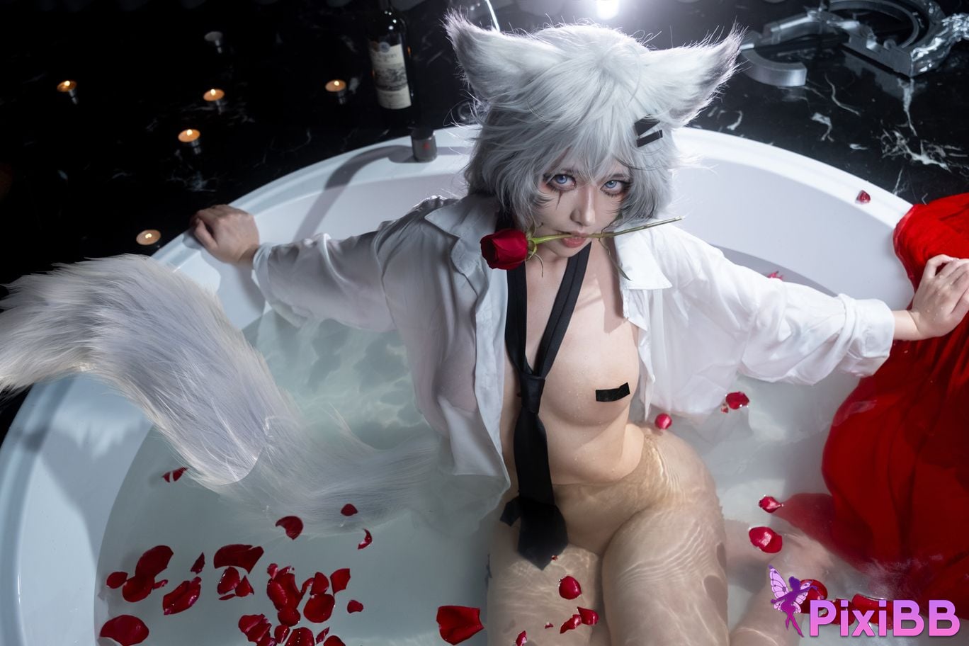 Cosplayer Jiao Rou Ji Walk u re Lappland PixiBB.COM 019