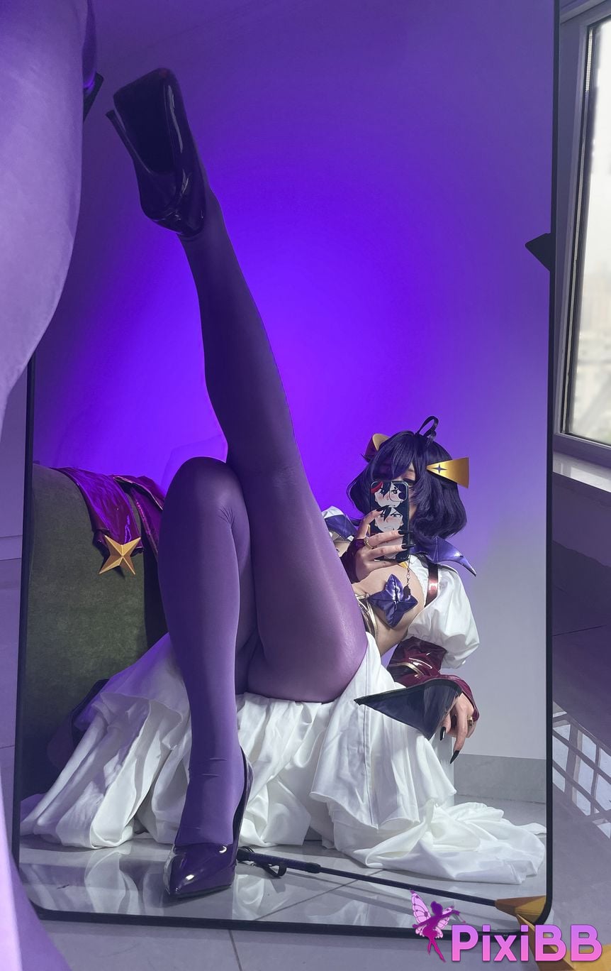 Cosplay Walkure Wu Tina selfie PixiBB.COM 003