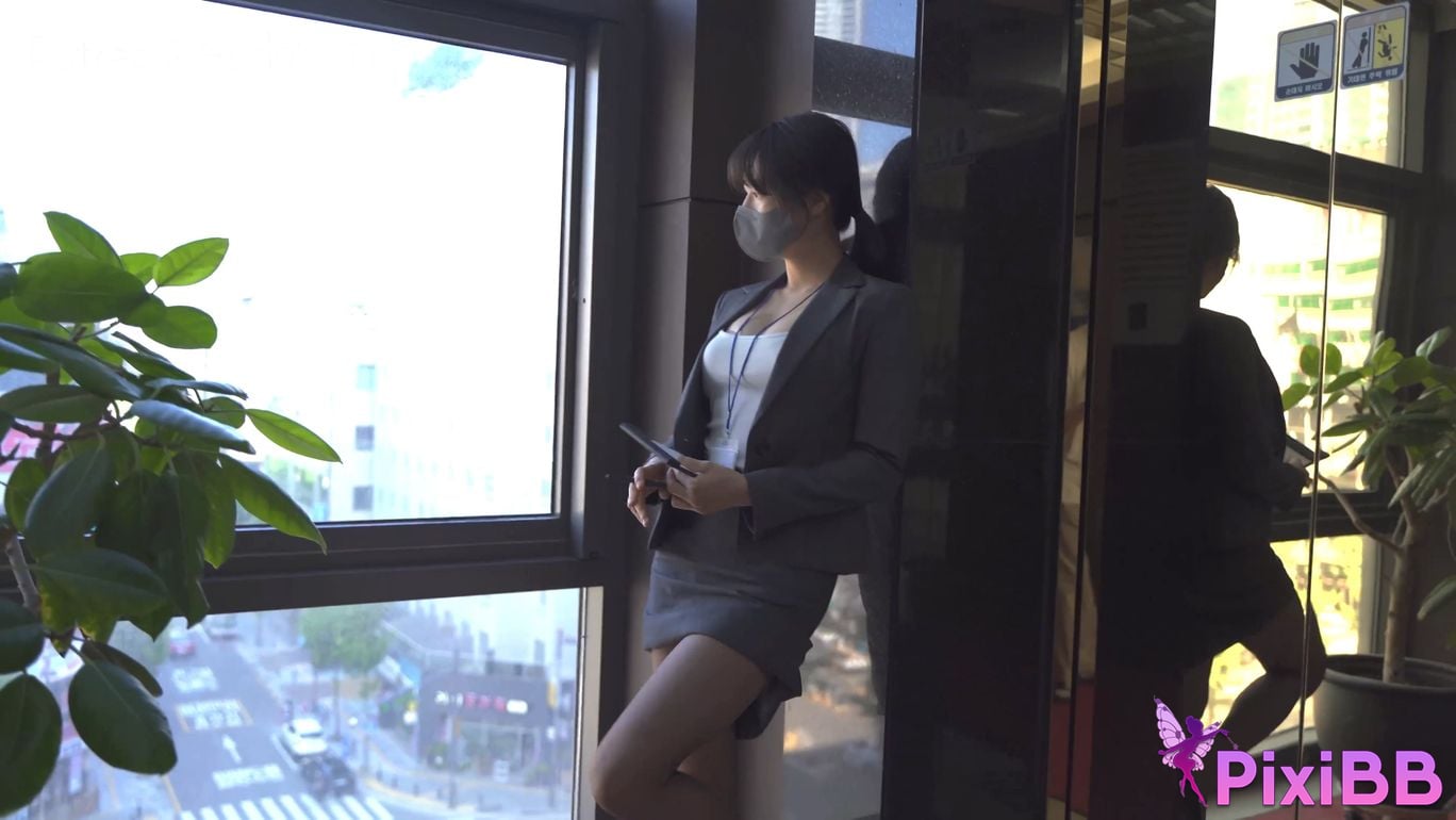 Auddk 77 Pleasures in Office PixiBB.COM 001