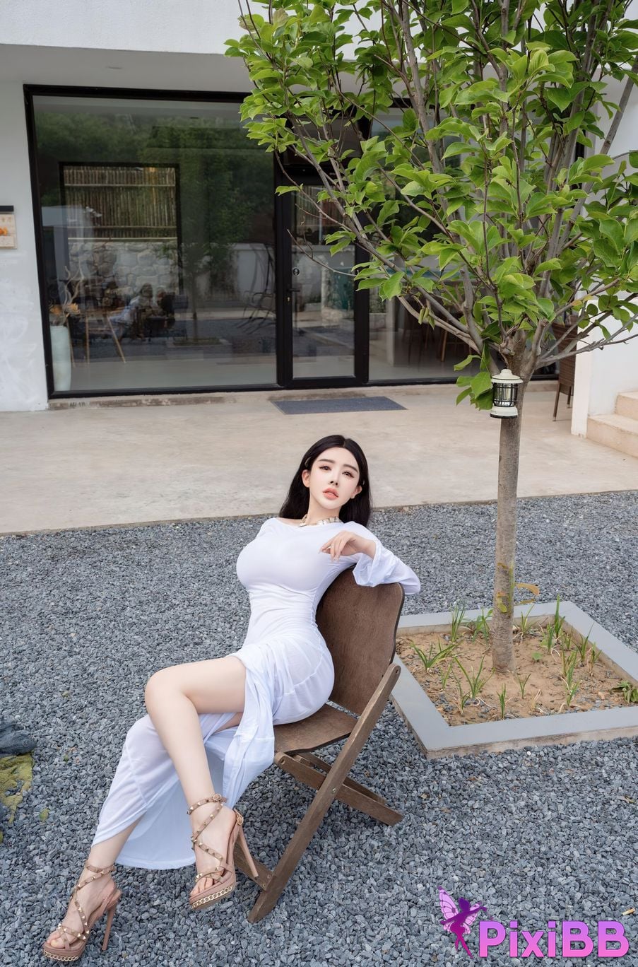 XR Uncensored Pan Siqin R18 Xiuren.com Model Spring in the Garden PixiBB.COM 001