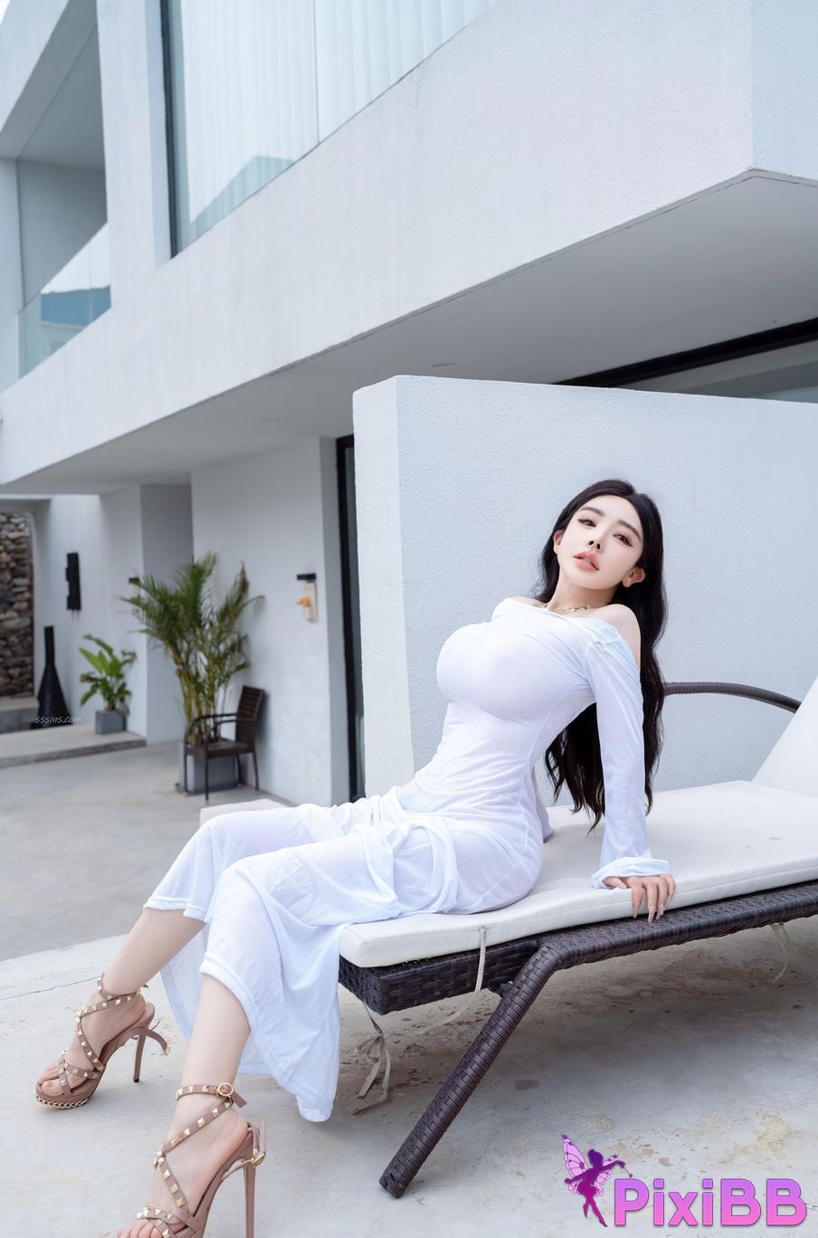 XR Uncensored Pan Siqin R18 Xiuren.com Model Spring in the Garden PixiBB.COM 005