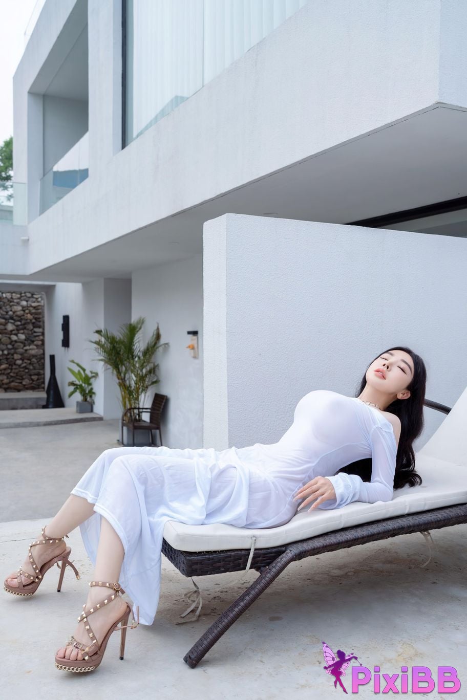 XR Uncensored Pan Siqin R18 Xiuren.com Model Spring in the Garden PixiBB.COM 006