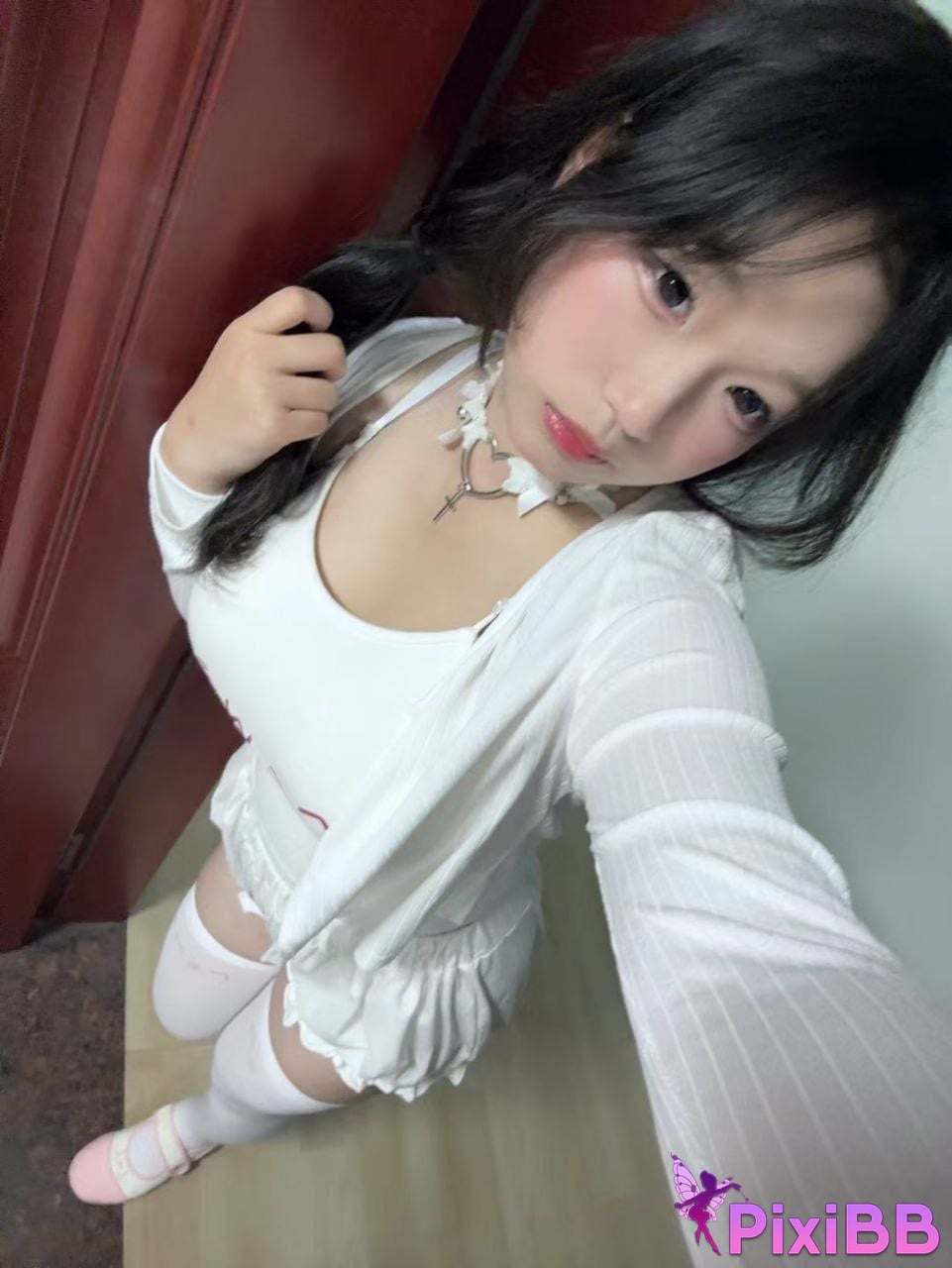 Paper Album Collection of Selfies Purely Desirable Busty Young Girls PixiBB.COM 087