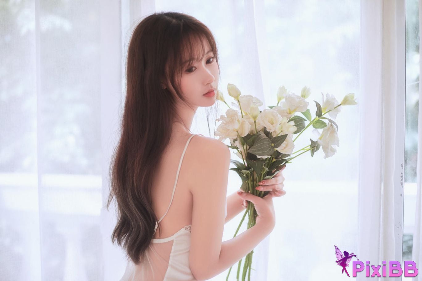 Cosplayer Mimi Hanyu Japanese nightgown PixiBB.COM 004