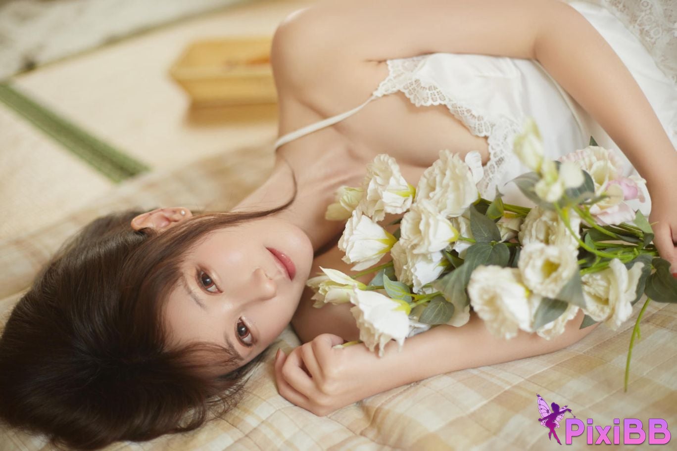 Cosplayer Mimi Hanyu Japanese nightgown PixiBB.COM 024