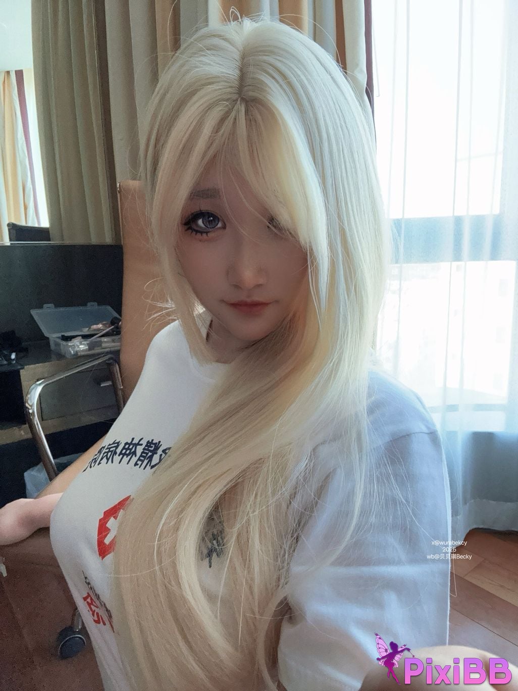 Cosplayer Bebeqi Becky oval earth PixiBB.COM 024