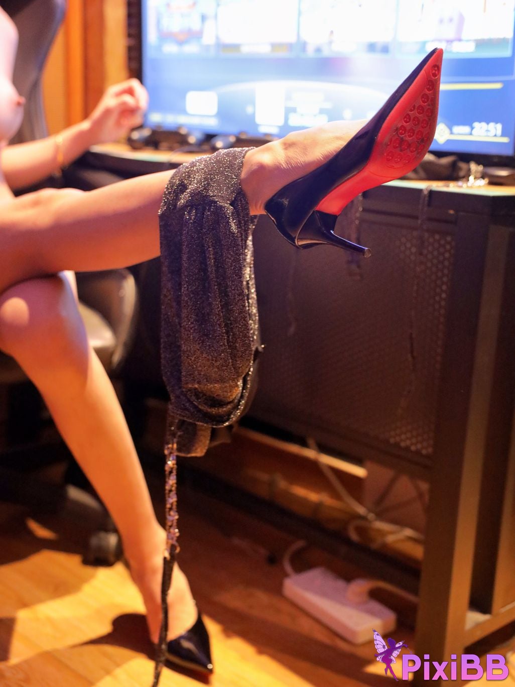 XR Uncensored Li Shuanger R18 showman.com model eSports girl PixiBB.COM 099