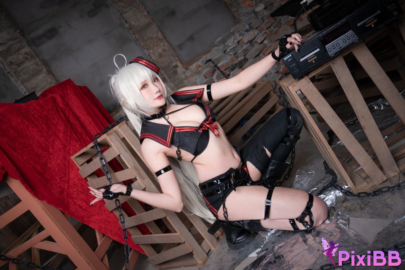 Cosplayer Momoko Kwai Guahi Sauce FATE Black and white Joan of Arc PixiBB.COM 007