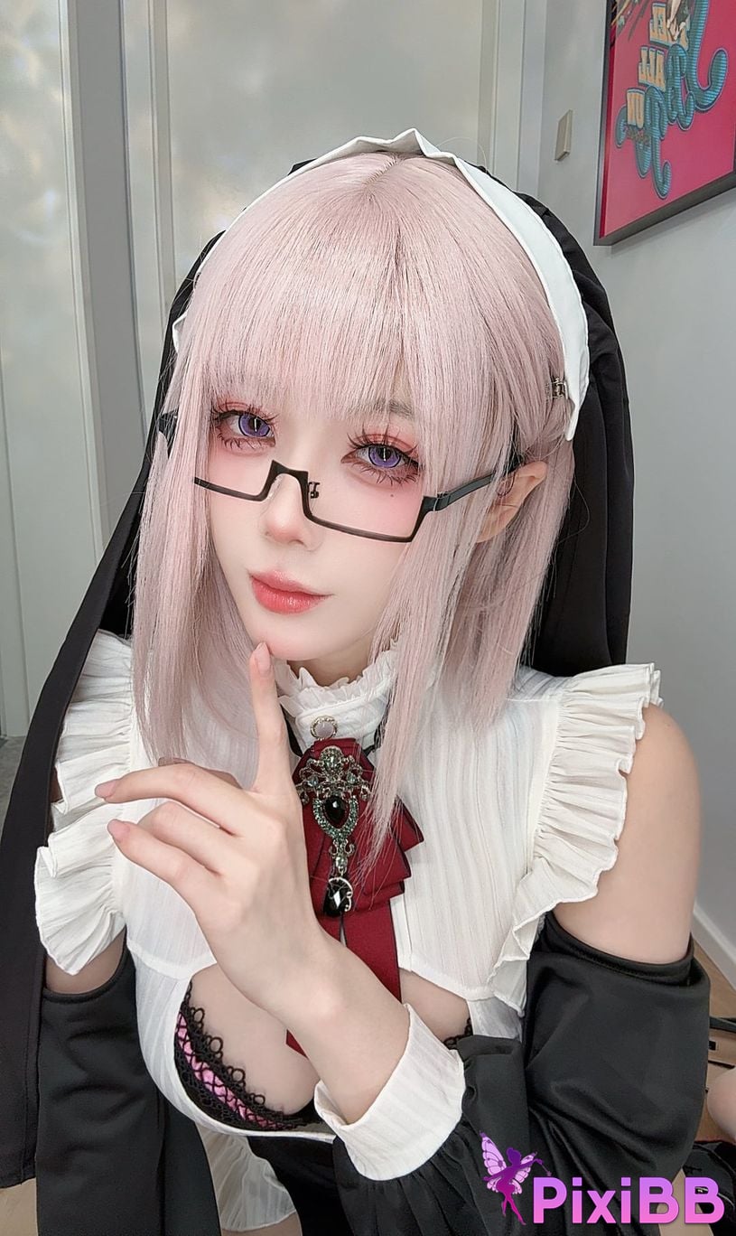 Cosplayer Jiuyan Nun 2 PixiBB.COM 015