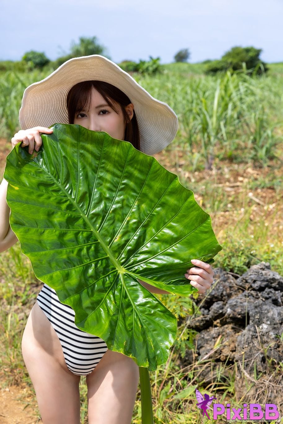 Japanese Idol Riho Fujimori Graphis Gals Looks Hot on You Vol.1 2 PixiBB.COM 030