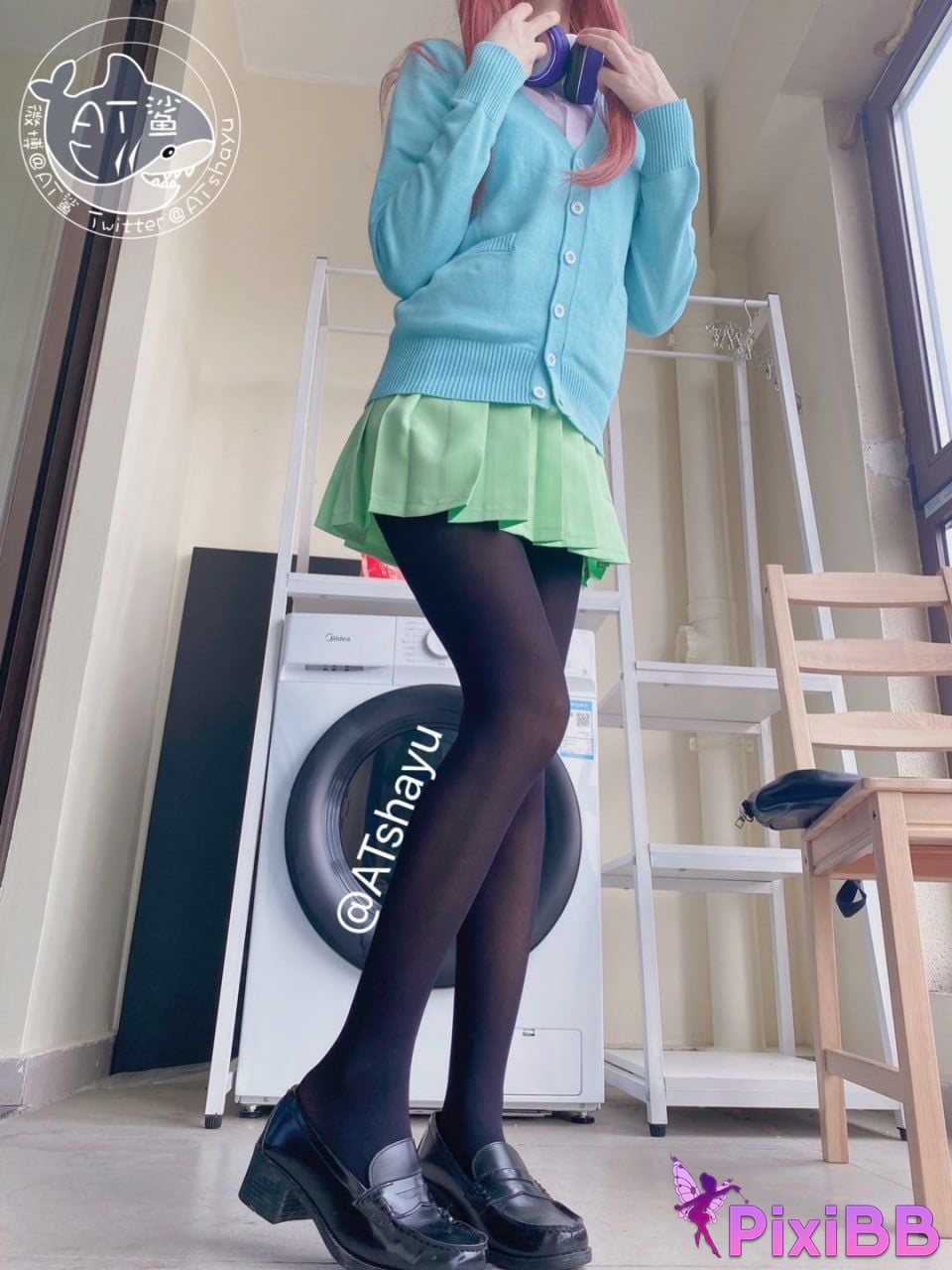 Cosplayer AT shark Miku Nakano PixiBB.COM 018