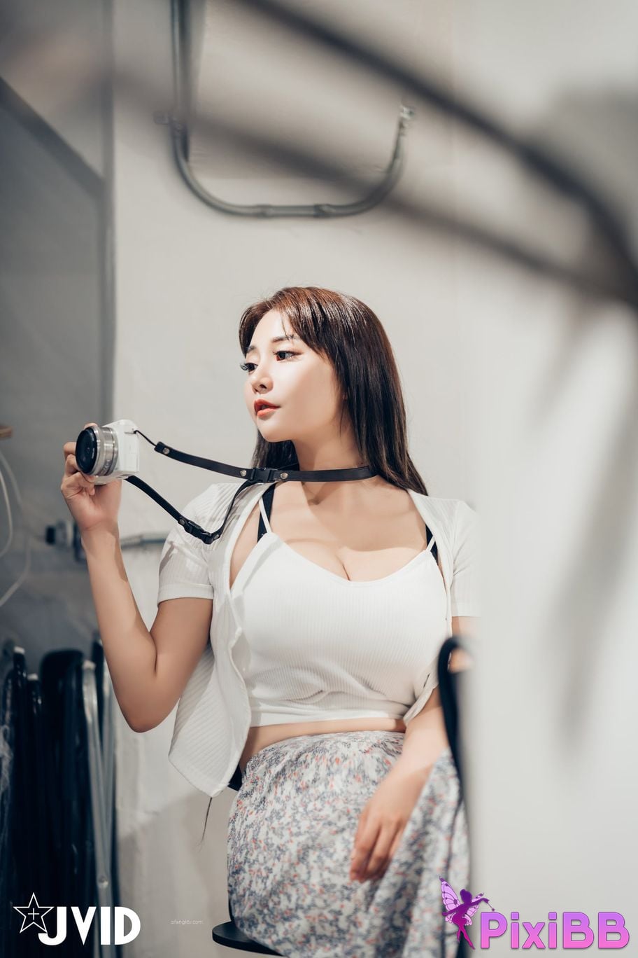 JVID Lele Le Rang Ren Ke Yi Neng Nan Nu Jiao Huan Shen Ti De Xiang Ji Te Xie Bao Liang Jing Ye Ru She PixiBB.COM 026