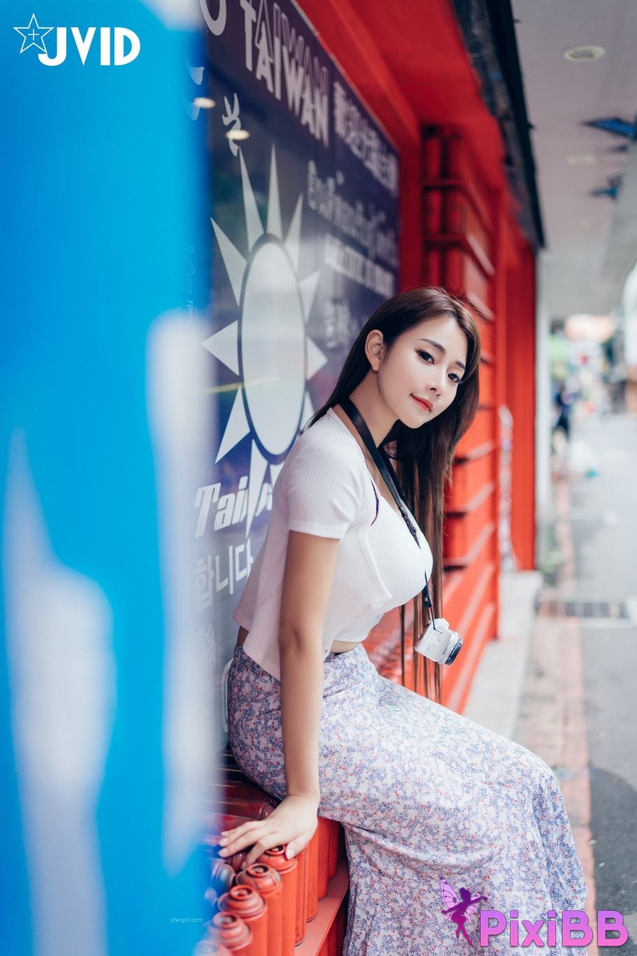 JVID Lele Le Rang Ren Ke Yi Neng Nan Nu Jiao Huan Shen Ti De Xiang Ji Te Xie Bao Liang Jing Ye Ru She PixiBB.COM 037