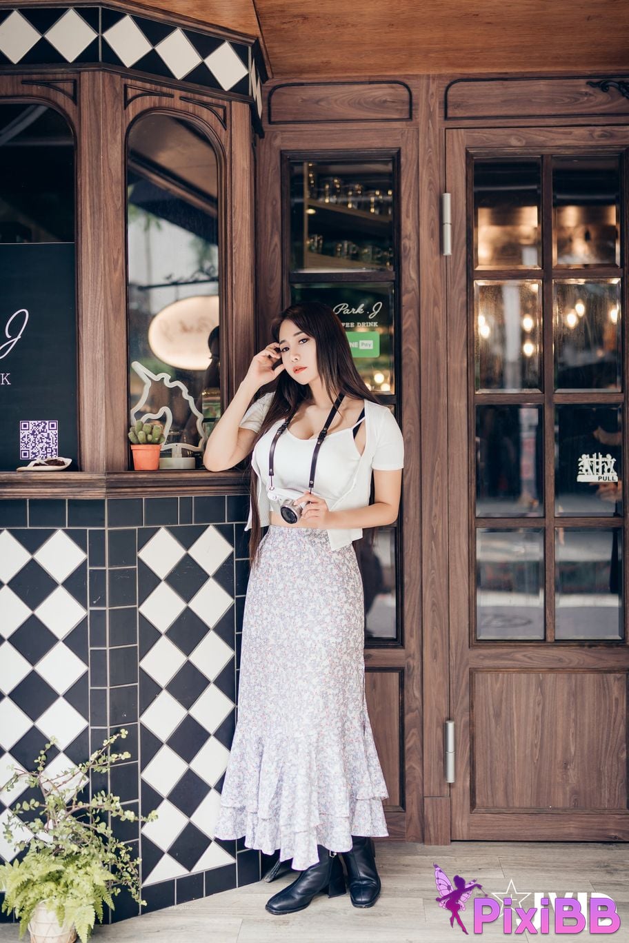 JVID Lele Le Rang Ren Ke Yi Neng Nan Nu Jiao Huan Shen Ti De Xiang Ji Te Xie Bao Liang Jing Ye Ru She PixiBB.COM 072