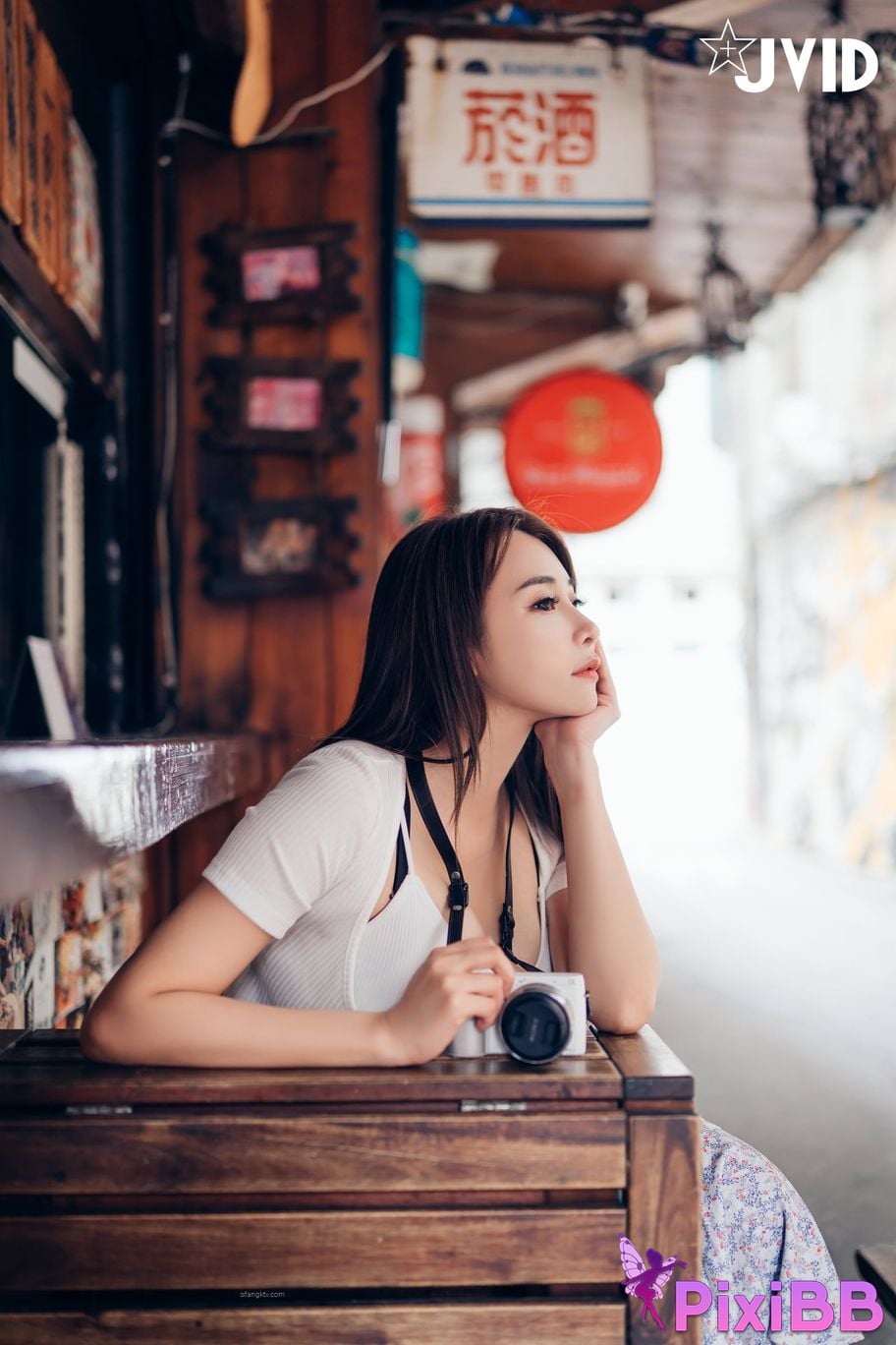 JVID Lele Le Rang Ren Ke Yi Neng Nan Nu Jiao Huan Shen Ti De Xiang Ji Te Xie Bao Liang Jing Ye Ru She PixiBB.COM 076