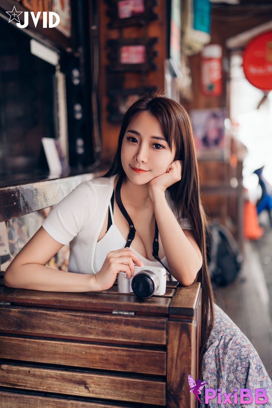 JVID Lele Le Rang Ren Ke Yi Neng Nan Nu Jiao Huan Shen Ti De Xiang Ji Te Xie Bao Liang Jing Ye Ru She PixiBB.COM 088