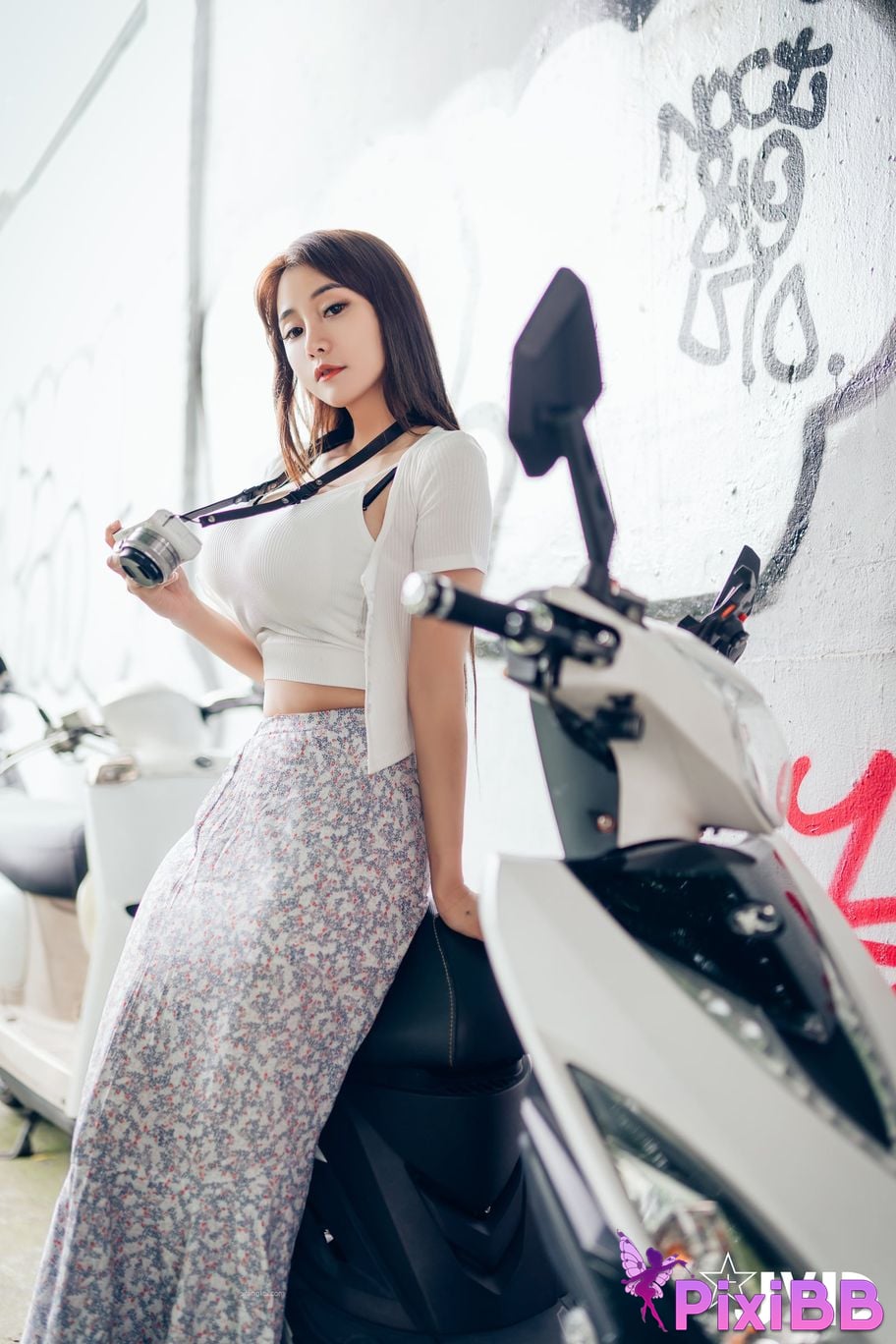 JVID Lele Le Rang Ren Ke Yi Neng Nan Nu Jiao Huan Shen Ti De Xiang Ji Te Xie Bao Liang Jing Ye Ru She PixiBB.COM 102