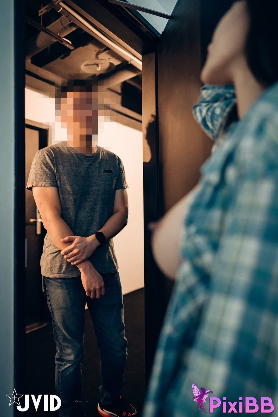 JVID Lele Le Rang Ren Ke Yi Neng Nan Nu Jiao Huan Shen Ti De Xiang Ji Te Xie Bao Liang Jing Ye Ru She PixiBB.COM 126