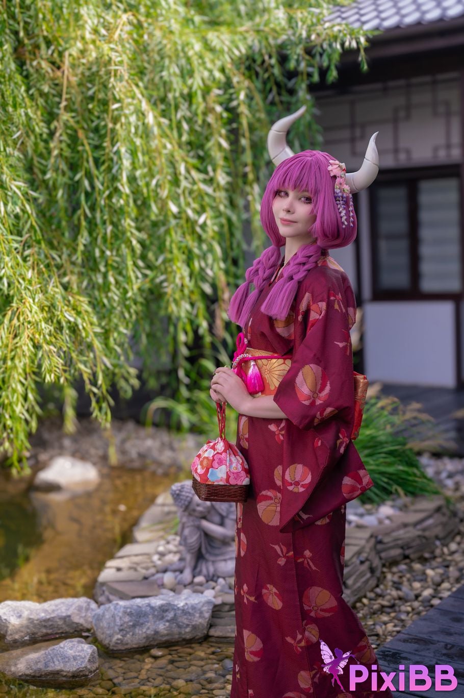 Tsuki Desu Aura PixiBB.COM 11