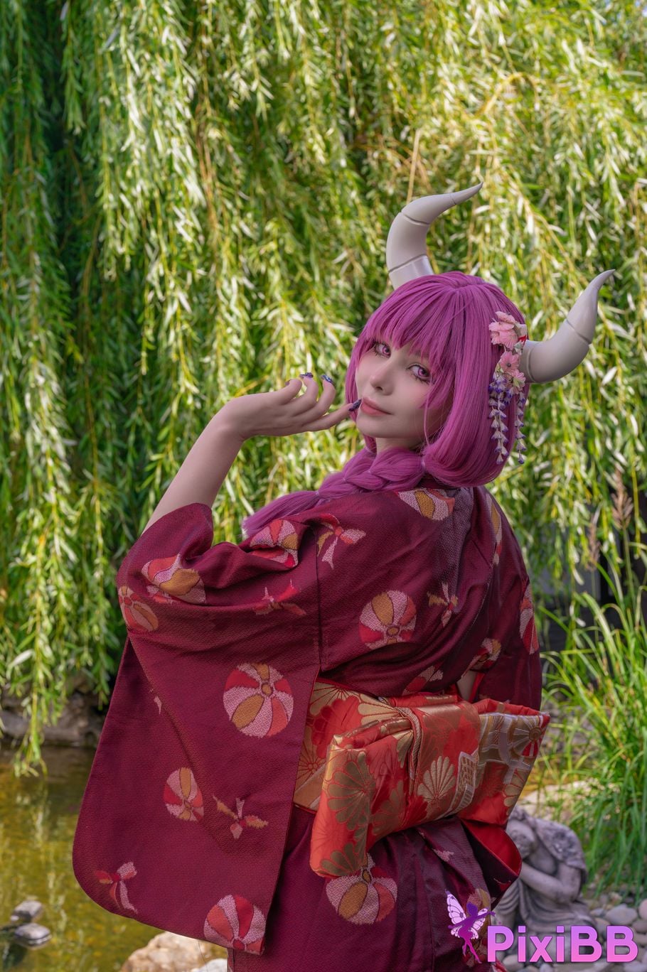 Tsuki Desu Aura PixiBB.COM 29