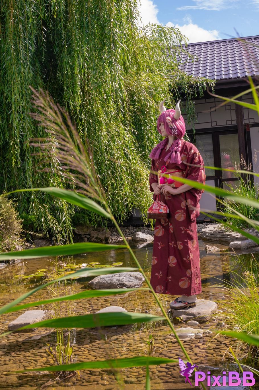 Tsuki Desu Aura PixiBB.COM 31