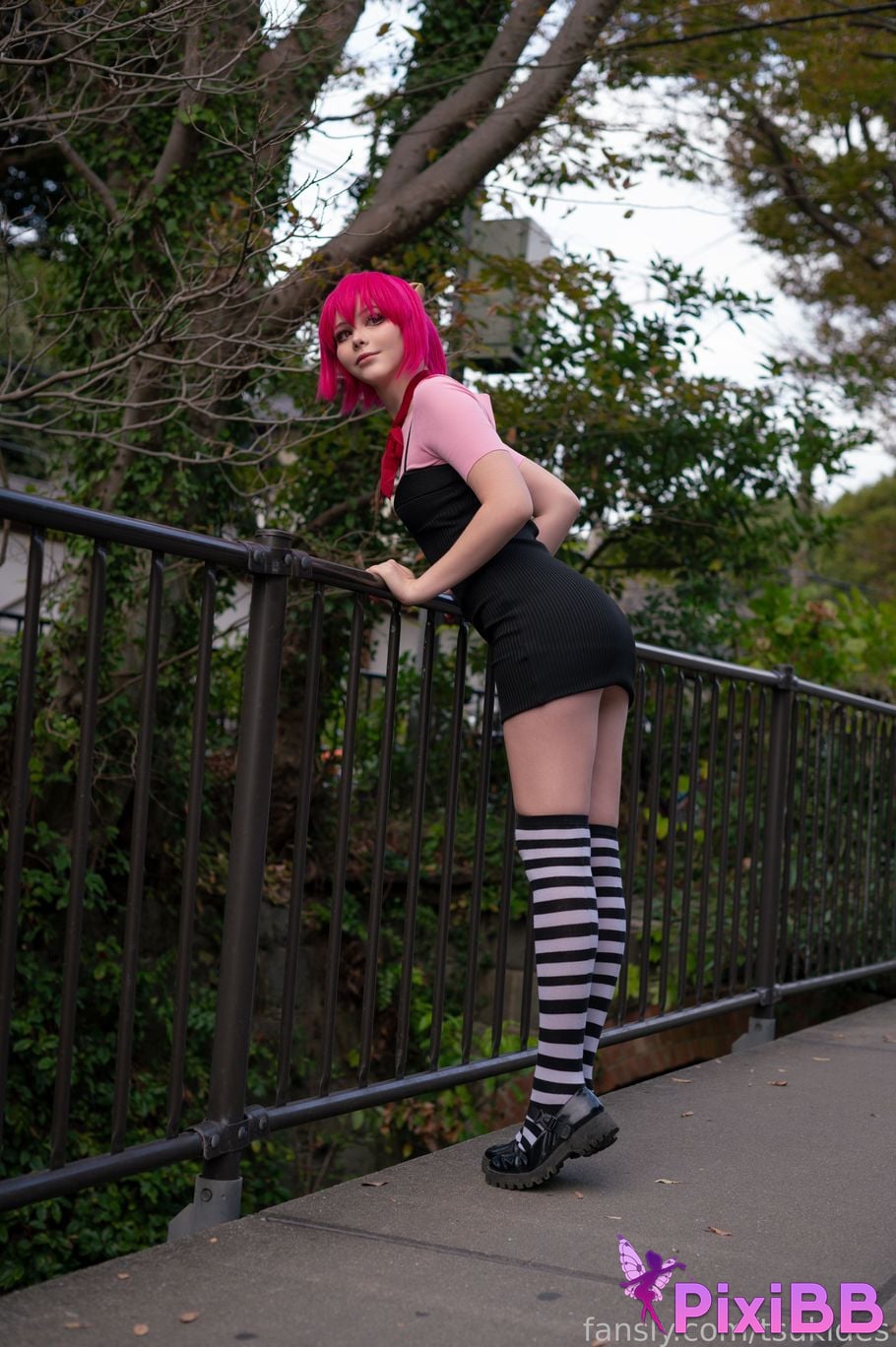 Tsuki Desu Nana PixiBB.COM 2