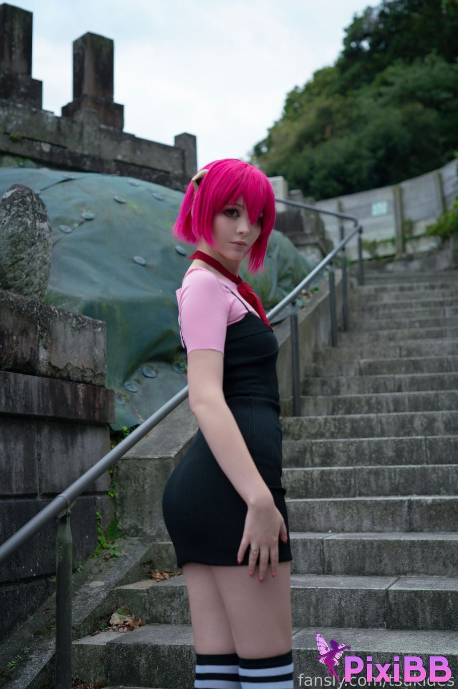 Tsuki Desu Nana PixiBB.COM 25