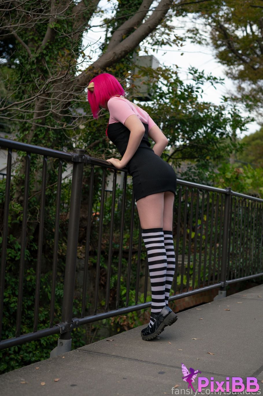 Tsuki Desu Nana PixiBB.COM 28